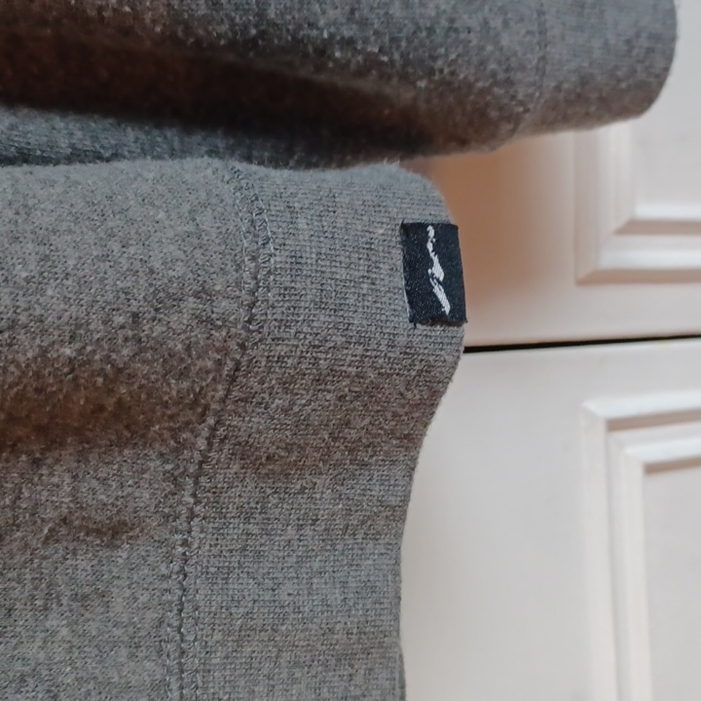 4/$15 - Women's Gray Stramboat, CO Hoodie. - Picture 3 of 5